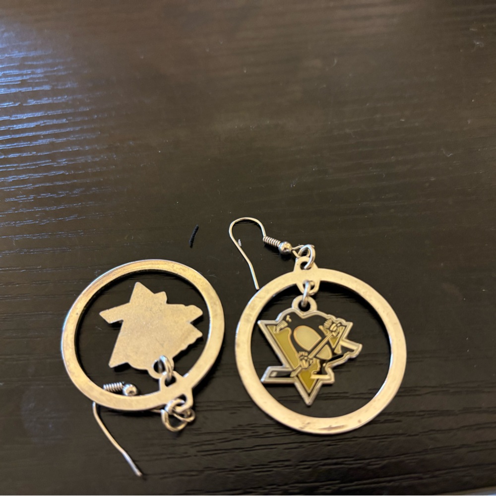 Pittsburgh Penguins earrings